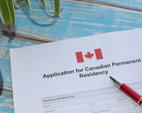Permanent residence applications, refugees, healthcare workers, COVID-19, frontline workers, canada, immgration