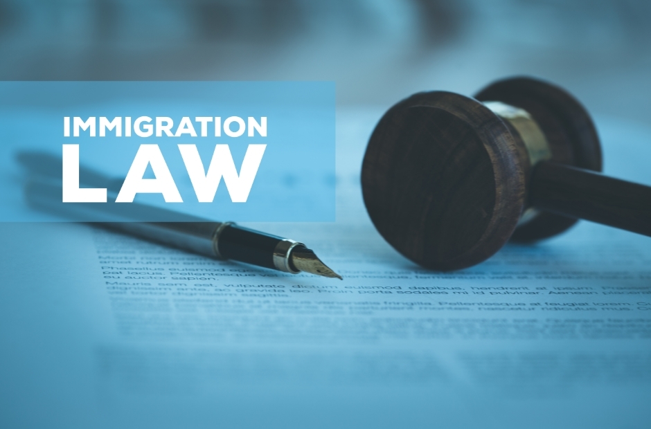 With a new regulatory College for immigration consultants coming into effect at the same time as a new association representing immigration lawyers does, Canadians are hard-pressed to tell the difference between the two. But it's an important one.