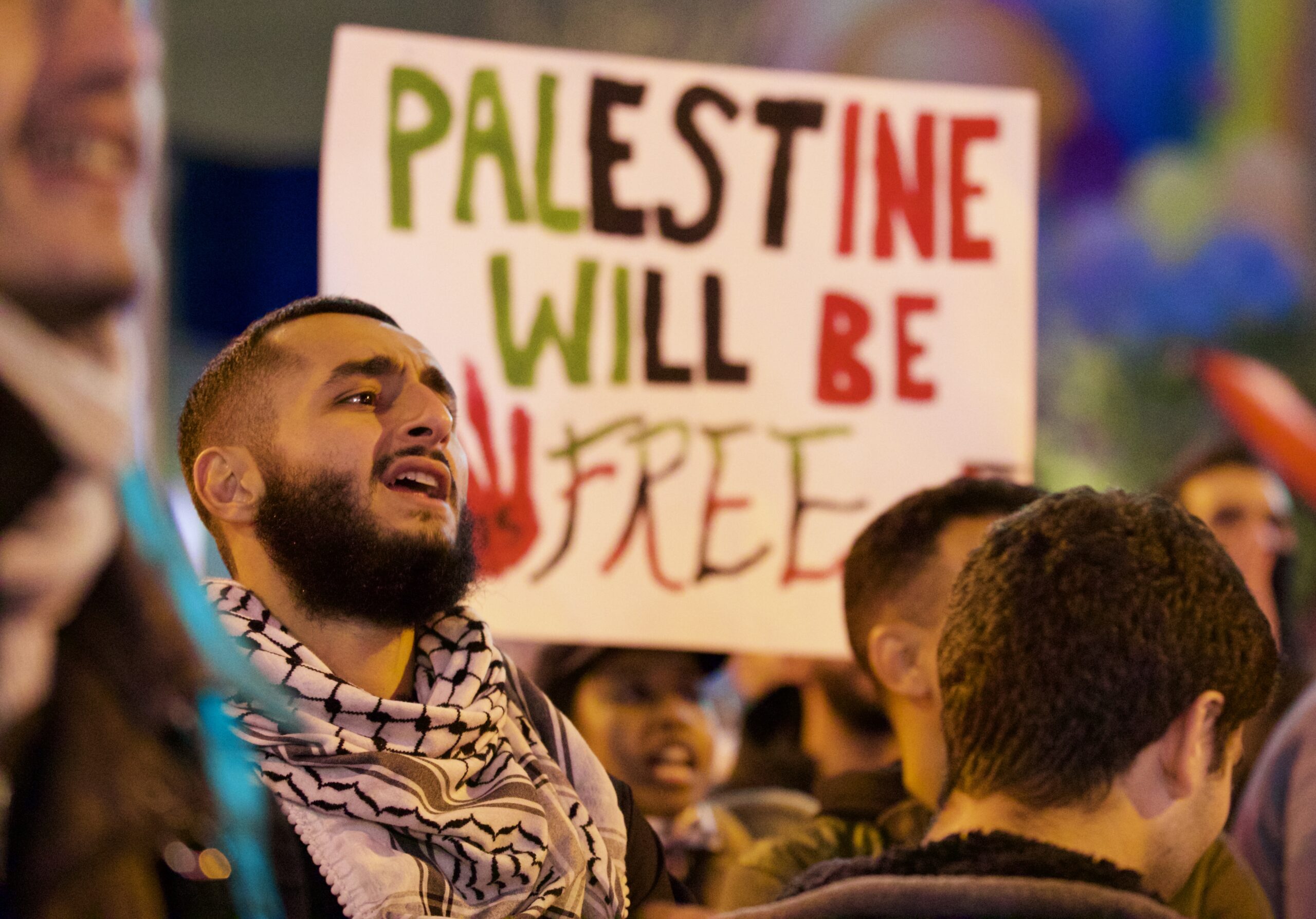 Protesters in Toronto on Tuesday, Oct. 17, near the Israeli Consulate. (Photo by: Nur Dogan / New Canadian Media)